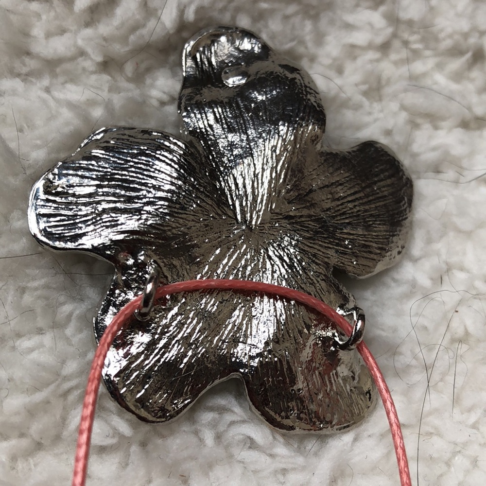 FLASH SALE • ZARA • Silver &Pearl Flower Necklace (or Choker) w/ Adjustable Cord - Picture 6 of 10